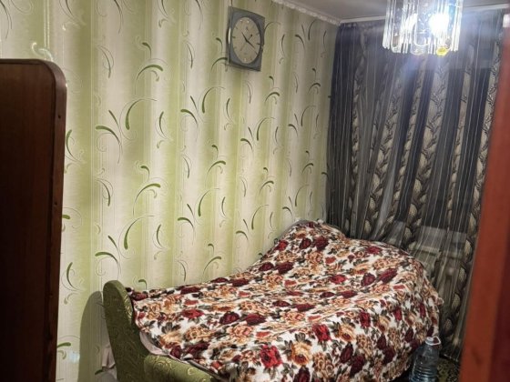 (3) Здам 1-ну кімнату в 3-кімнатній квартирі  на Вишеньці пр-т Космонавтів 4698