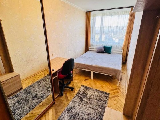 Оренда 1 кімнати в сімейному гуртожитку  вул. Кримська Львів