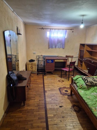 Кімната 16 м² довгостроково. 20 хв пішки до метро. Новобілічи. - фото 1