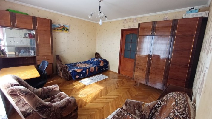 Кімната в двокімнатній квартирі - фото 1
