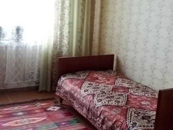 Здам кiмнату в 3 кiмнатнiй квартирi м. Спортивна 5 хвилин