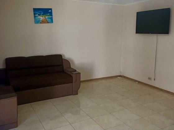 Здам таунхаус на дві спальні + кухня студія село Гора Кедина Гора