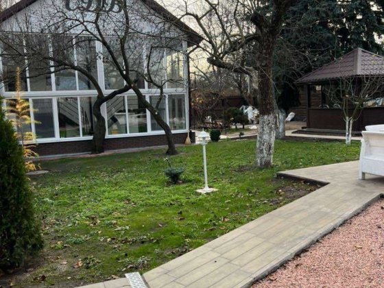 БЕЗ % Оренда будинок  100 м.кв.  Русанівськи Сади, 30-я Садовая Киев