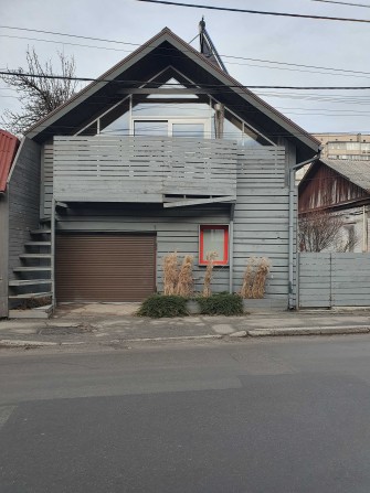 Оренда будинку з гаражем вул. Клінічна 13 - фото 1
