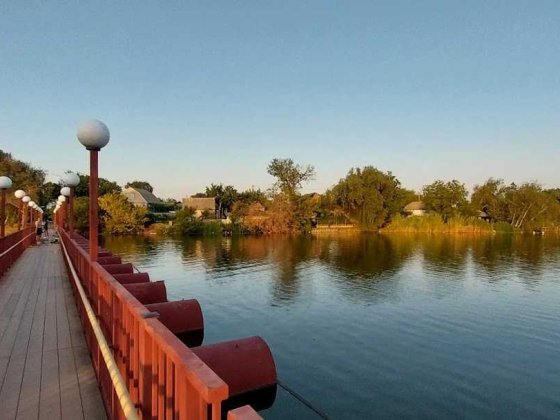Здам будинок на березі водосховища на літній період. Днепр