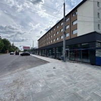 вул Богдана Хмельницького Червона лінія з окремим входом. Днепр