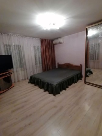 Сдам 1 к домик 30 м ремонт,кондиционер! - фото 1