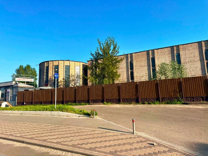 Продам гаражний бокс в ГБК Березняки-3. За адресою: вул. Березняківська, 23. - фото 1