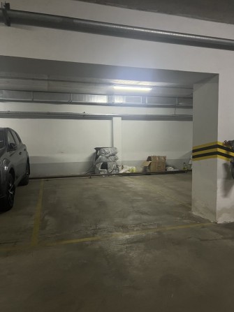 паркінг  Лікоград  Ліко град  Likograd Здановськоі 46/1 Паркомісце, паркінг, без комісії - фото 1