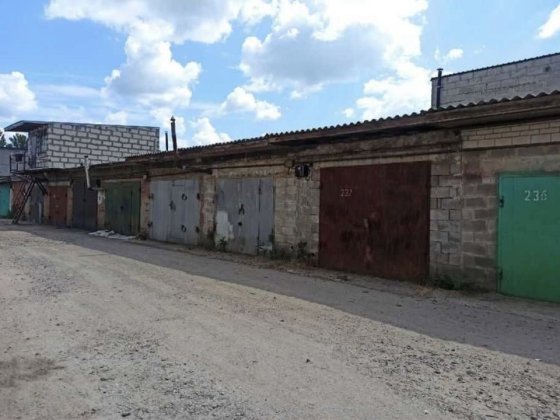 Продам гараж в ГК Автомобілист з підвалом на весь гараж Бровары