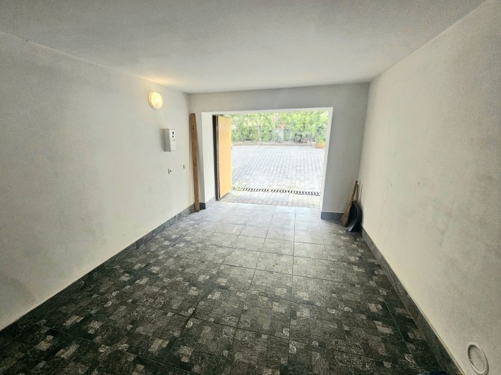 Продам гараж. Тролейбусна 24 - фото 1