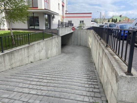 Продам паркомісце ЖК Козацький Івано-Франківськ