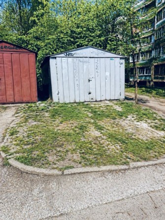 Гараж на м-н Солнечном  стандарт с ямой и погребом - фото 1