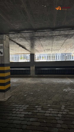 продаж паркомісця\\ - фото 1
