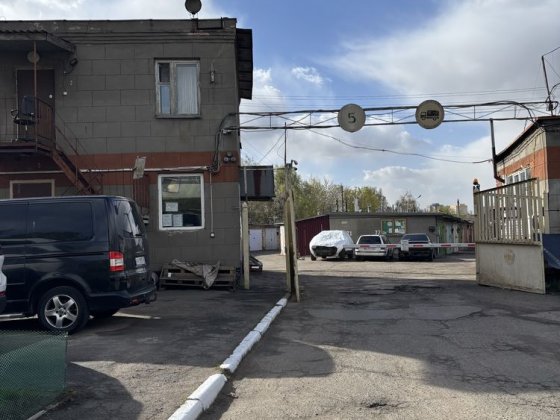 Продам гараж АГК Борщагівський 2 Киев