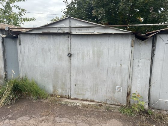 Продам гараж Богатирська 22. ГК «Славутич» Киев