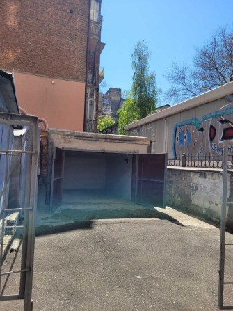 Гараж приватизований в центрі (Саксаганского 115) - фото 1