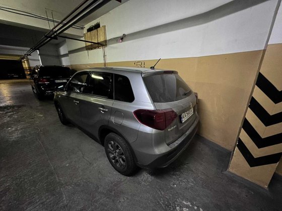 Коновальця 36в. Продаж паркомісця у підземному паркінгу Киев