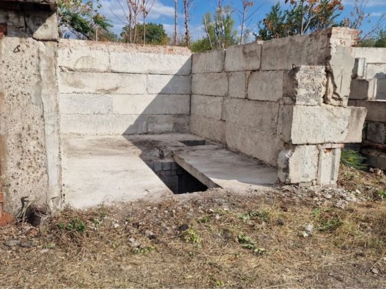 Продам недостроенные гаражи .ГСК Проэкт. Ц.Гор р-н Кривий Ріг