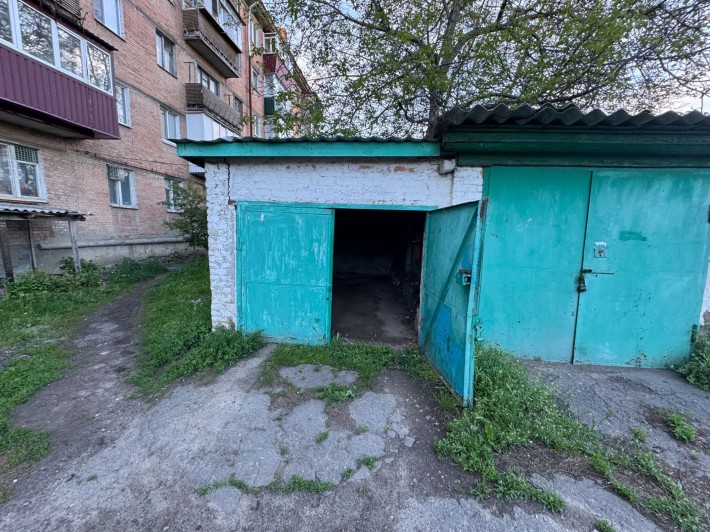 Гараж в центрі міста, оренда (Пушкіна х Сінна) - фото 1