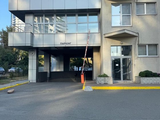 Паркомісце площею 18,3 м.кв. в підземному паркінгу в м. Київ Киев