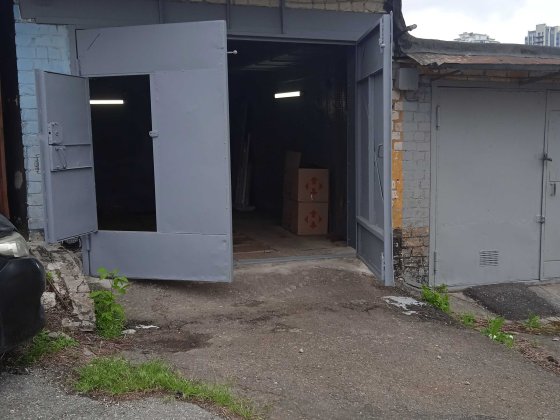 Продам цегляний гараж , вул. Товарна 10 Кооператив "Дружба" Киев