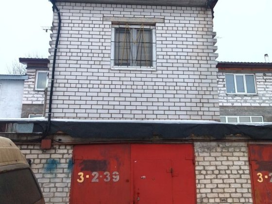 Продам гараж 9 на 5 метрів три рівні висота 2.5-2.7 метра ,скважина,торг можливий. Киев