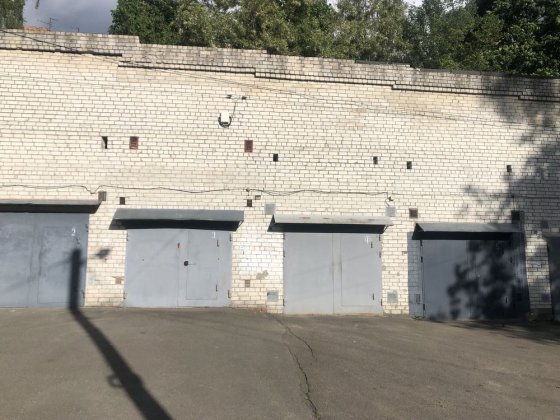 Продам гараж в центрі (вул.Хлібопекарська) Чернігів