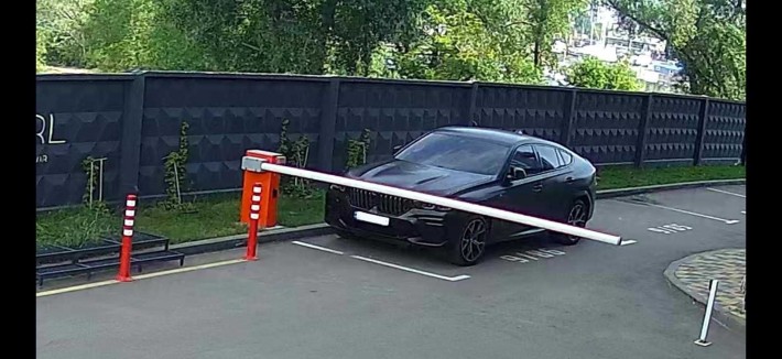 Без %! Продаж шикарного наземного паркомісця в ЖК Рівер Стоун, Трускавецька вул. 10Д - фото 1