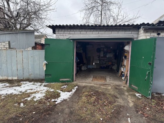 Гараж возле электрона на рокоссовского с электричеством Чернигов