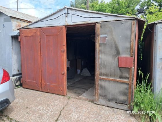 Продам гараж металевий в АК 23 вул. Робітнича Чернігів