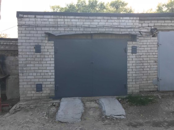 Продам 2-х этажный капитальный гараж  Тополь-1 пер.Джинчарадзе (обмен) Днепр