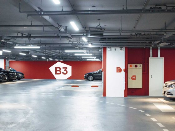 Продам паркомісце вул. Бандери 32 ЖК Док 32 Киев