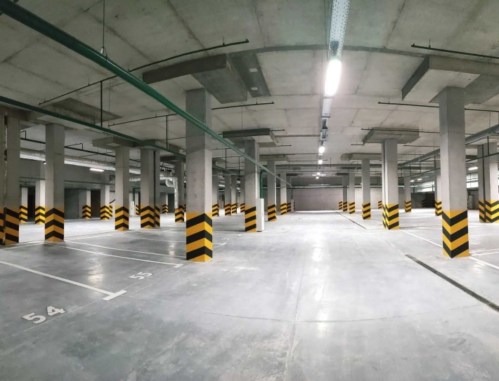 Продам паркоместо семейное на два автомобиля в ЖК "Грани" - фото 1