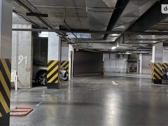 Продам парковочное место , Кадорр на Каманина Одеса