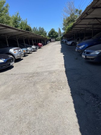 Продам крытое место на  охраняемой стоянке Люстдорфская дорога угол Бабушкина. Таирова Киевский р-н - фото 1