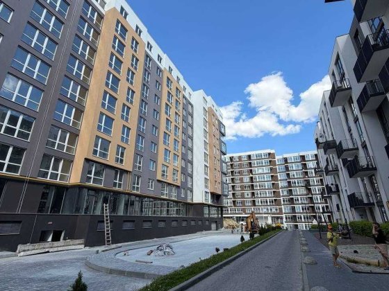 Продаж паркомісця вул. Малоголосківська Львов