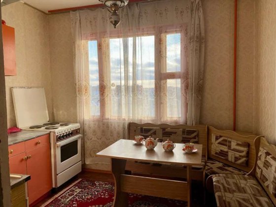 Продаж 2-к квартири просп.  Академіка Комарова 2в Київ