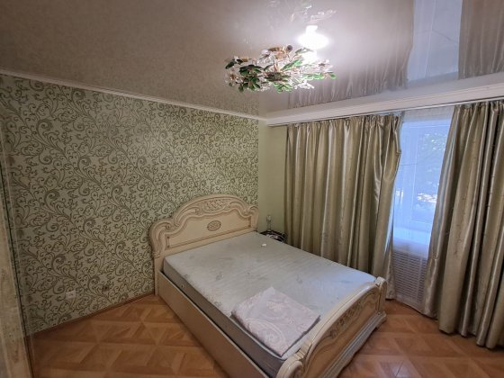 Центр 2-комнатная квартира 1 этаж. Краматорск