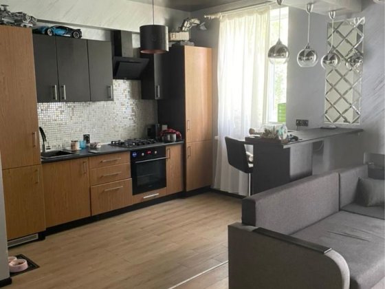 Сдам 2 комнатную квартиру центр  евроремонт Краматорск