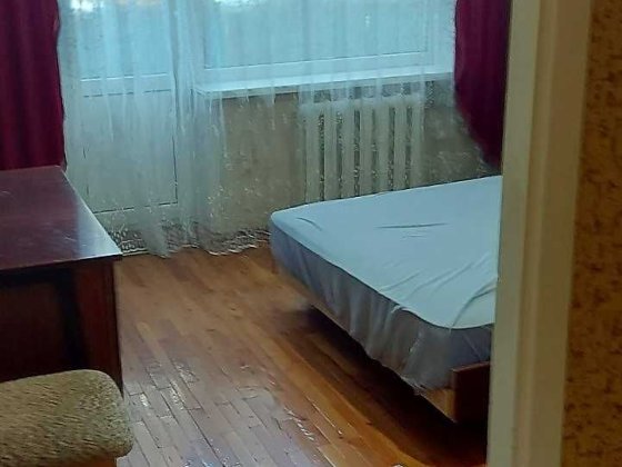 Здається 2 кімнатна квартира б. Краматорський б. 2