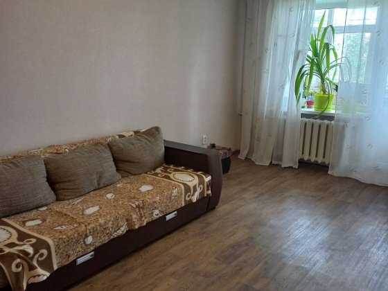 2-кімн. квартира від власника. Паркова, 37. Оплата оренда + лічильники (світло, вода)