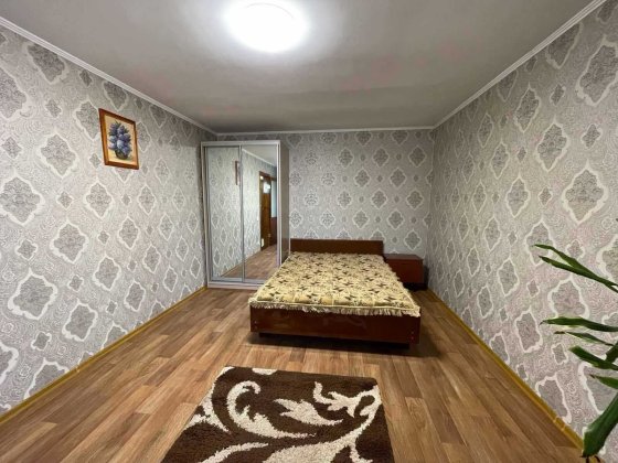 Сдам 1 к.кв.для девушки или пары с. Крюковщина, частный сектор Крюковщина