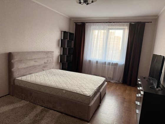 Однокомнатна квартира ЖК Крістерград Стоянка