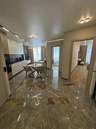 Продаж 2-к квартири Дніпровська набережна 15е - фото 1