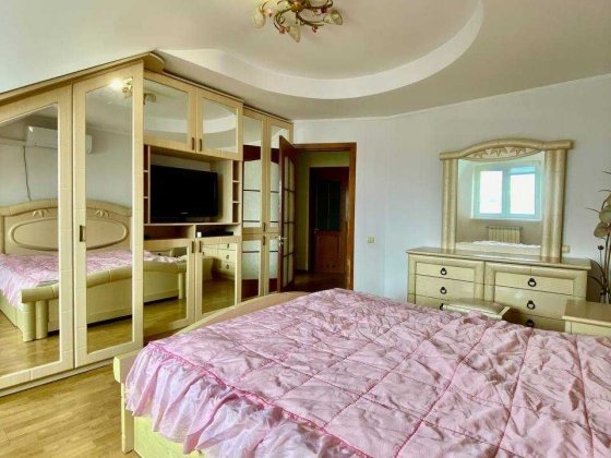 Чорних Запорожців 57, оренда дворівневої 3-к квартири в Броварах. ТОРГ! Бровары