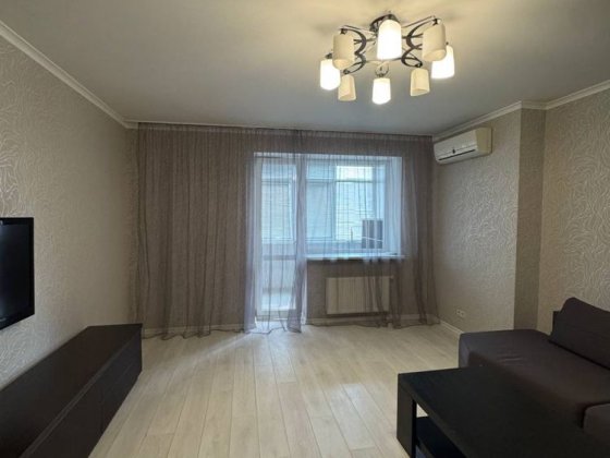 Оренда 3 к квартири Грушевського 21 Бровари
