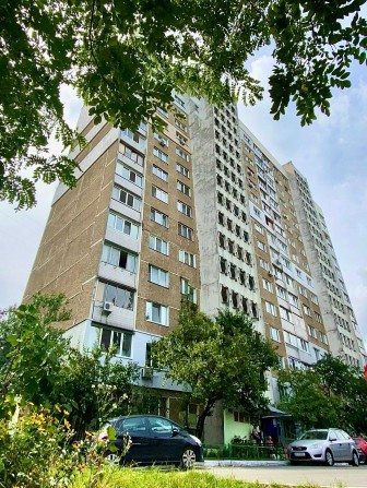 Оренда " 2 кімнатної на проспекті Свободи 3Б - фото 1
