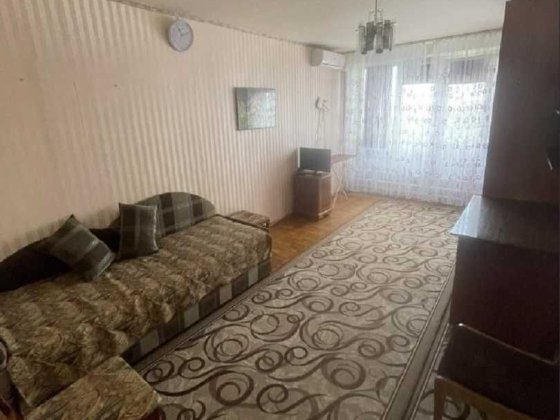 1к вул. Князя Романа Мстиславича ( Жмаченко), 4 метро Дарниця - 5хв. пішки