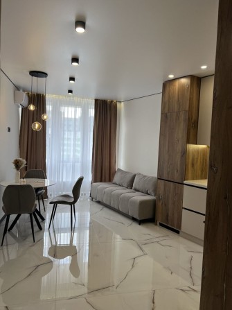 VIP апартаменти в ЖК Центральний 2, перша здача, генератор - фото 1